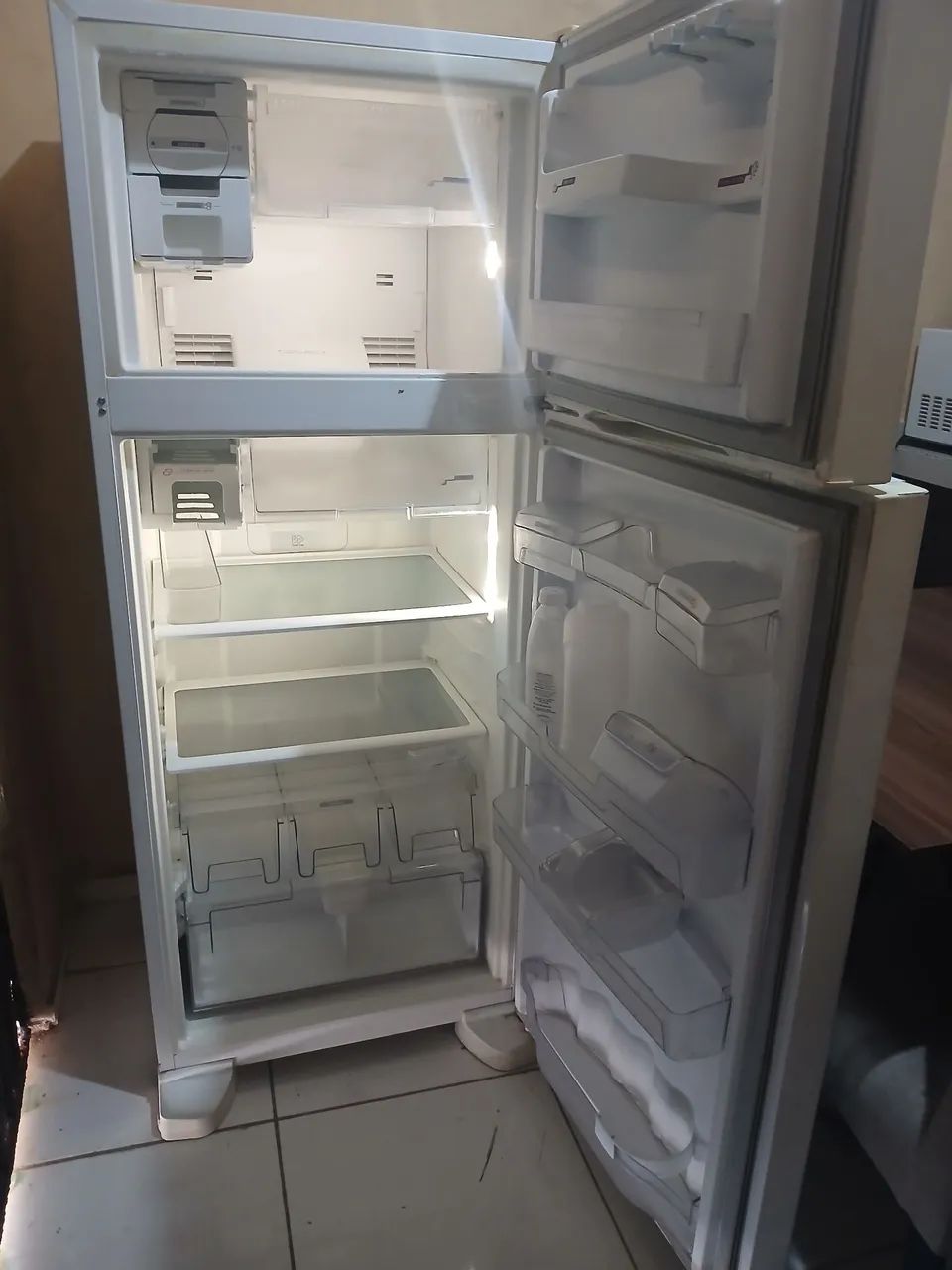 Geladeira em perfeito estado - Foto 5