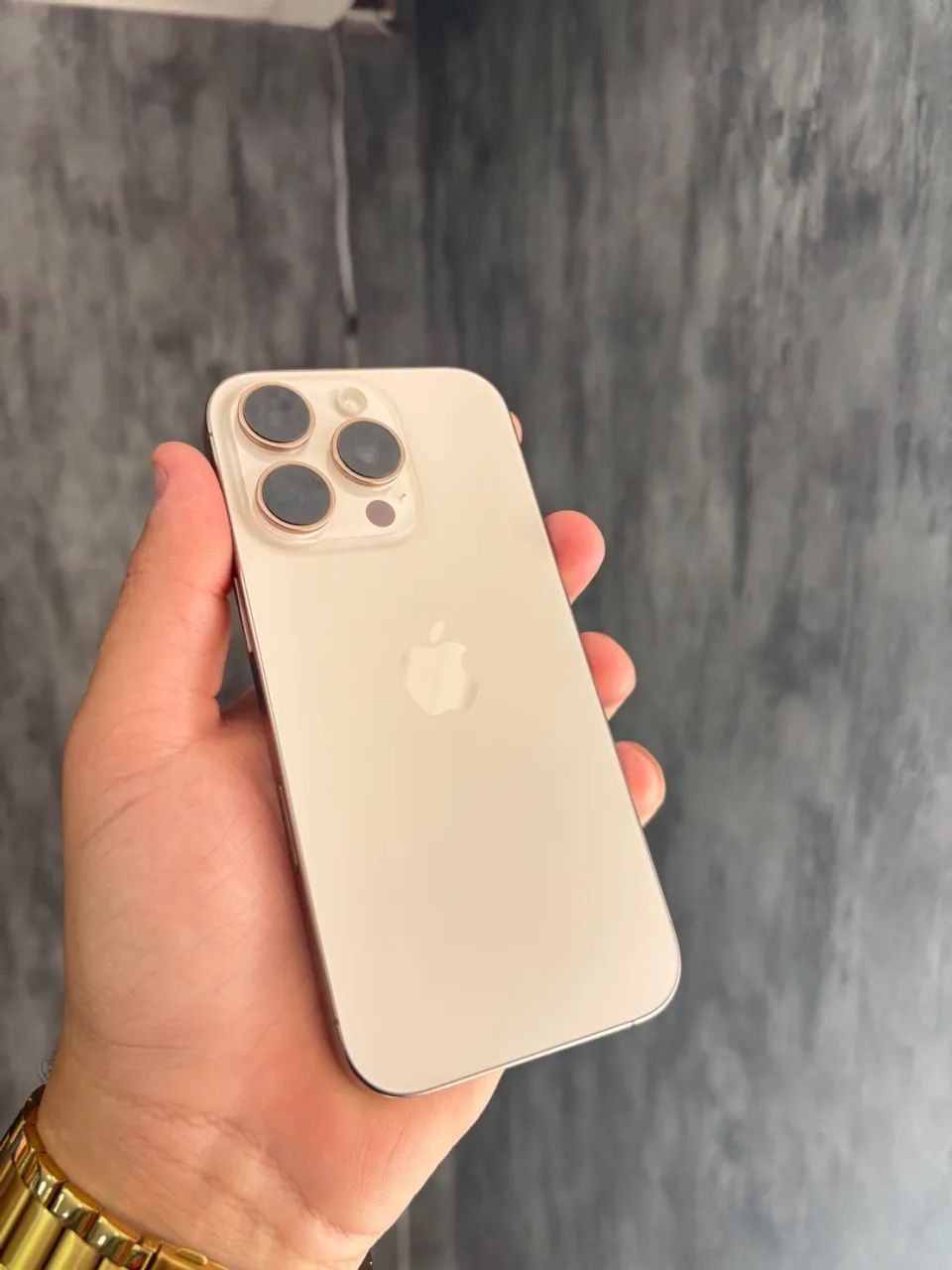 iPhone 16 pro - Foto 3