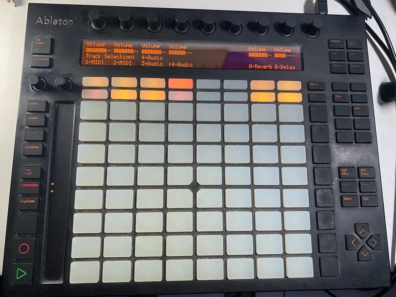 Ableton Push 1 com defeito, para conserto ou retirada de peças - Foto 3