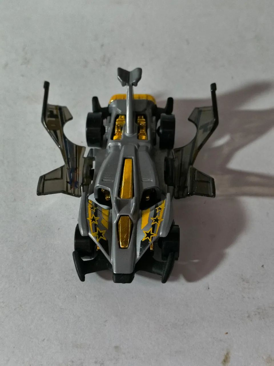 Hot Wheels Com Asa Cinza - Foto 2