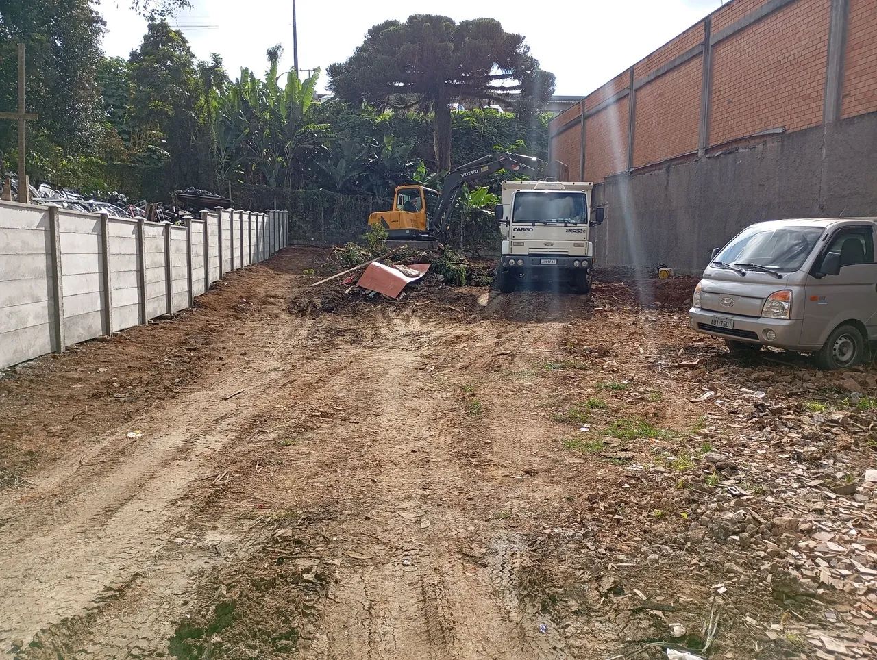 Terraplanagem e locação de maquinas