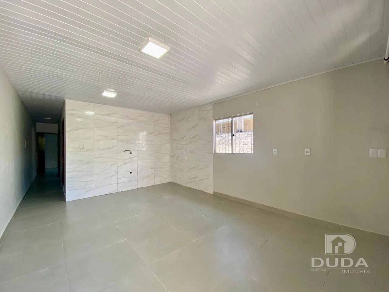 Casa 2 quartos com garagem para locação Carianos - Foto 2