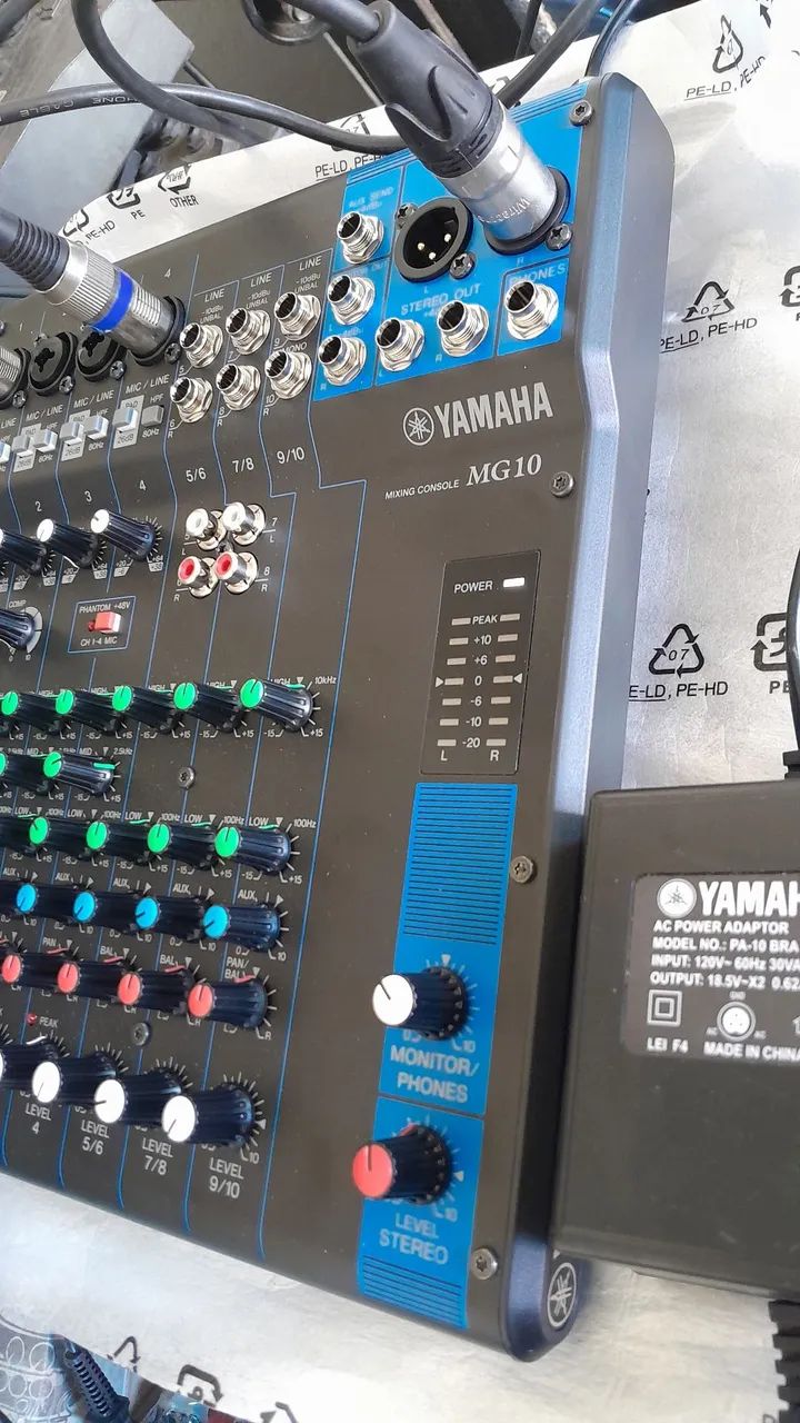 Mesa de som Yamaha  MG 10 - Foto 3