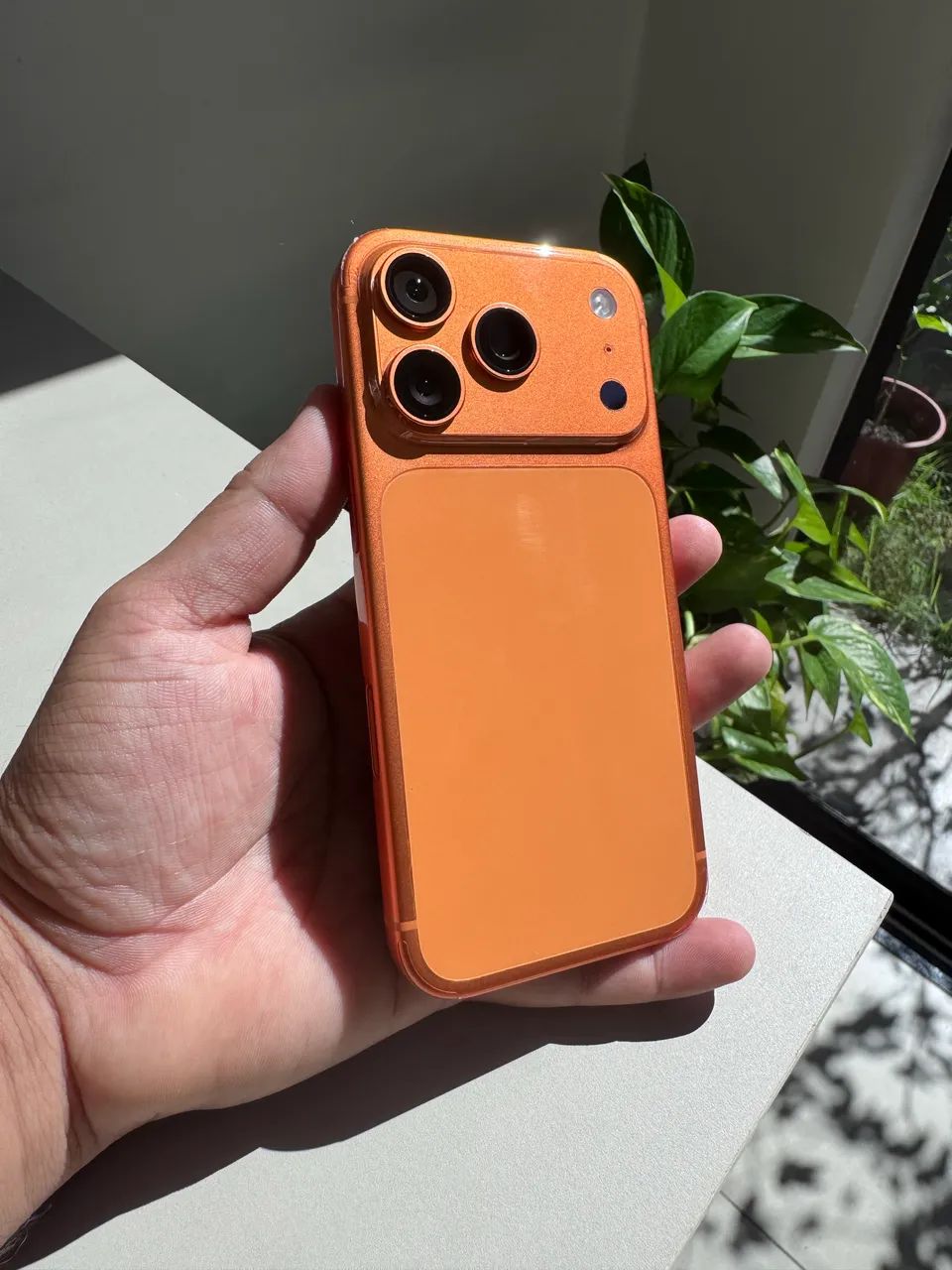 iPhone 17 Pro 1TB - Laranja-Cósmico - Foto 3