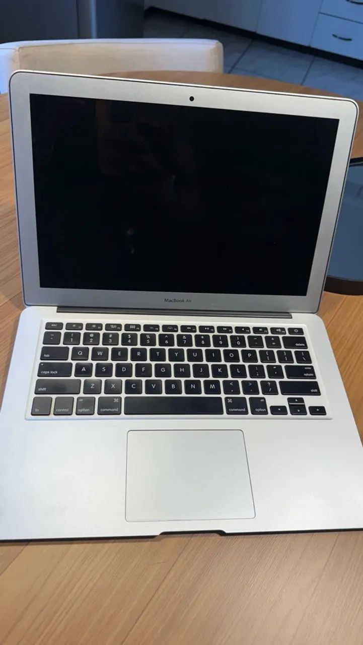 MacBook Air 13 (2015) - Foto 2