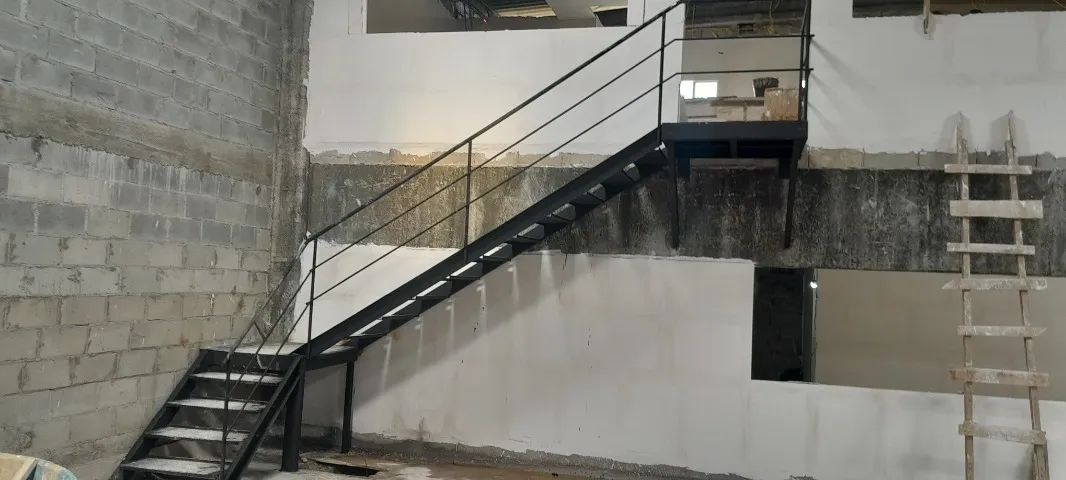 Escada caracol e reta é aqui pronta entrega - Foto 3