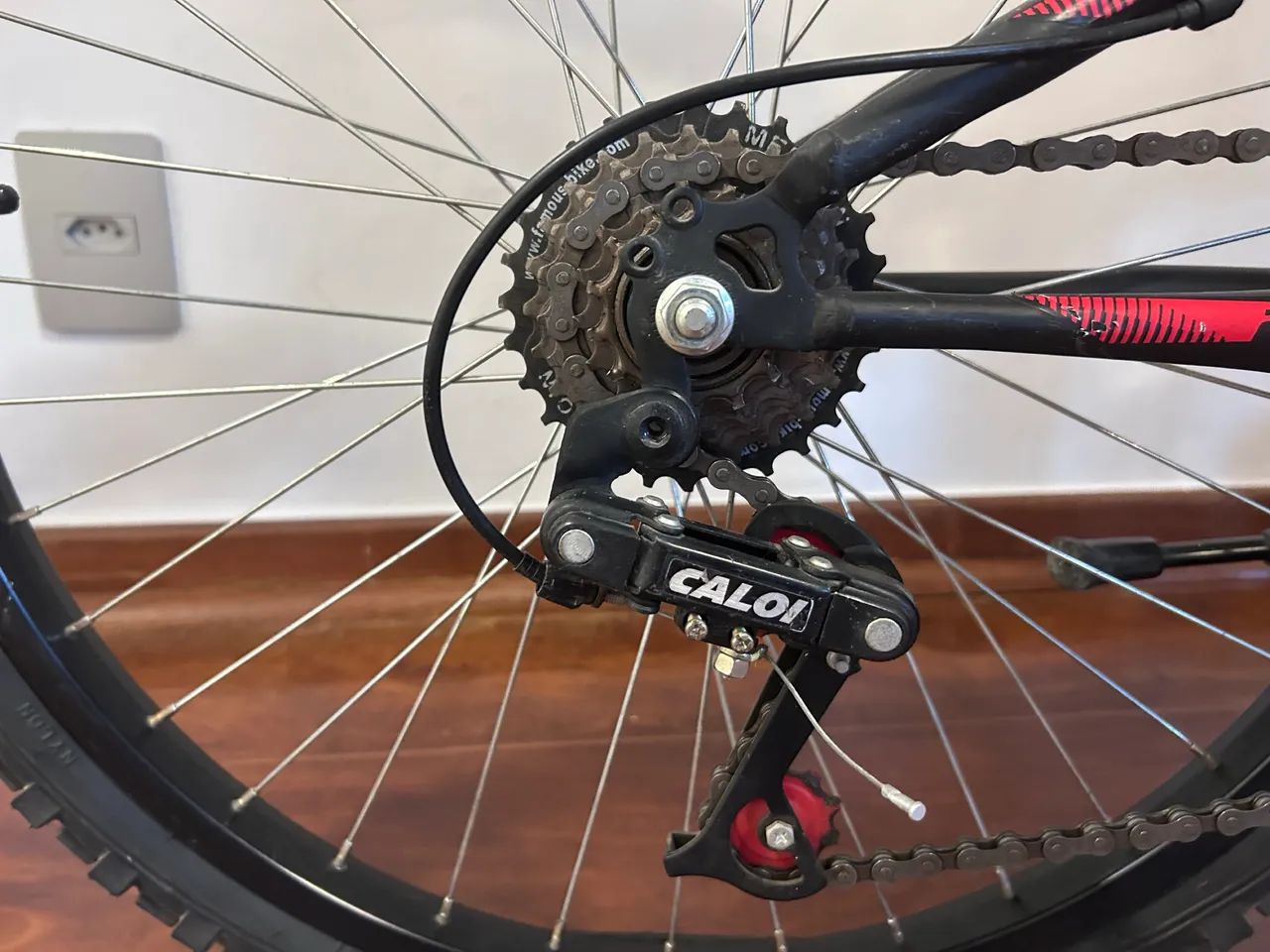 Bicicleta Caloi Max Aro 20 - 21 Marchas - Ótimo Estado - Foto 5