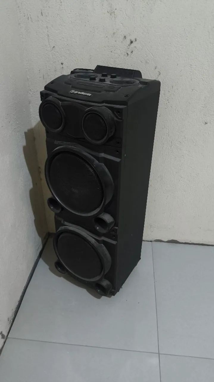Som torre Gradiente Black Bass GDB10M