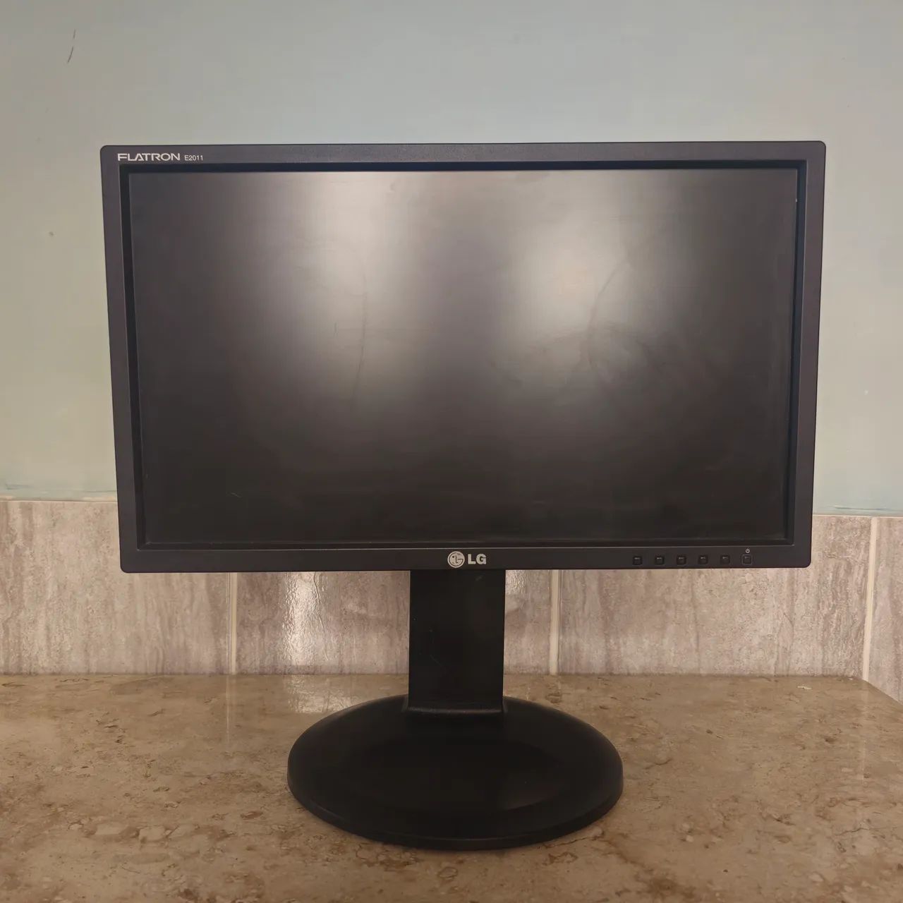 Monitor Flatron E2011P 20" - VGA/DVI