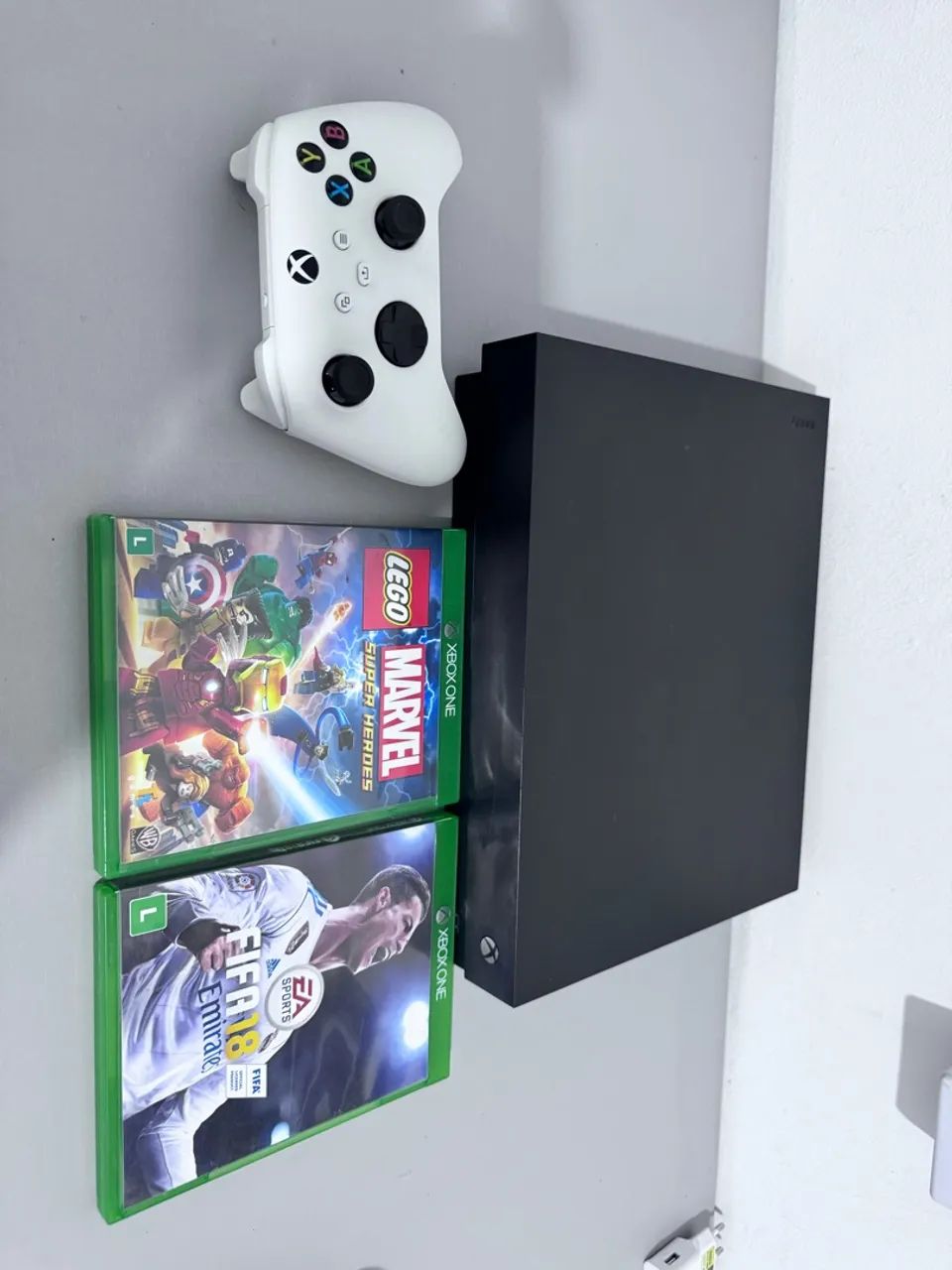 Xbox one x 1tb - Foto 2
