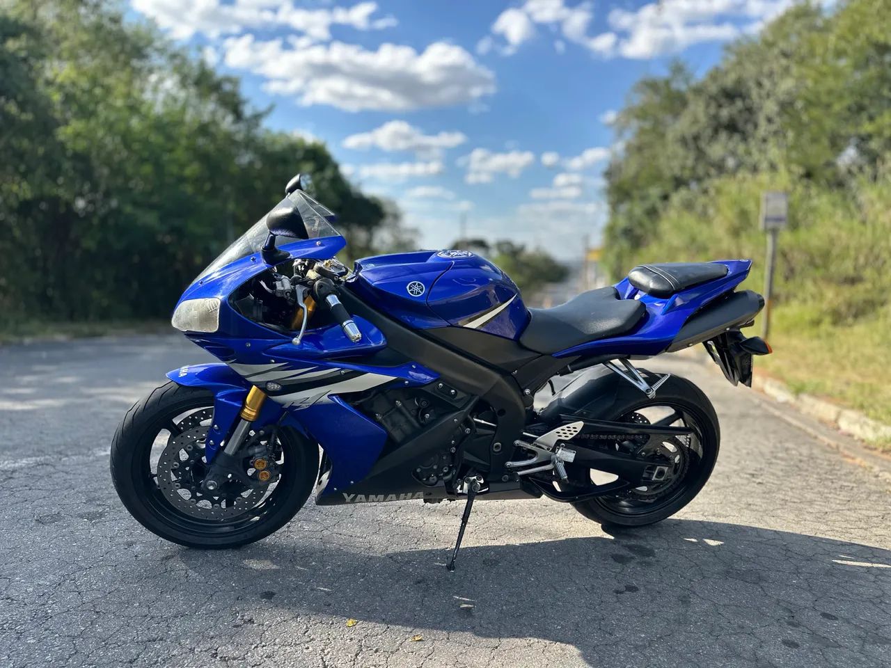 Yamaha R1 - Foto 4