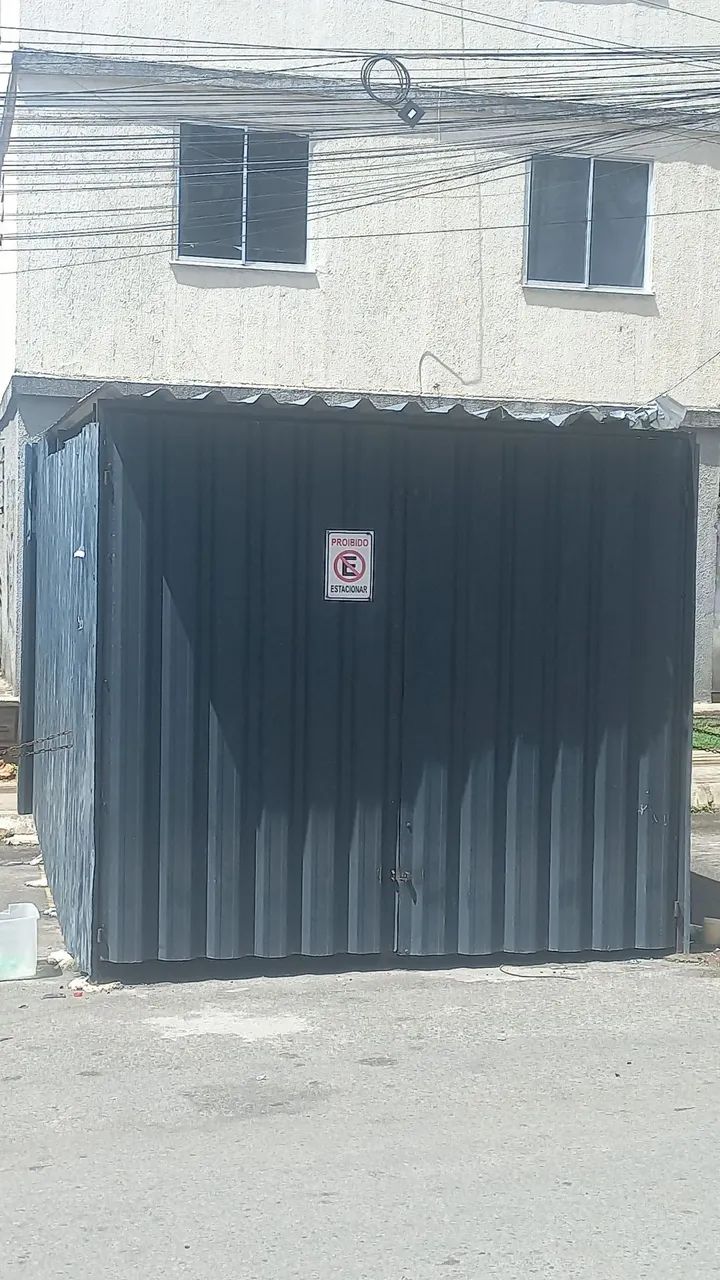 Vendo um container ( Garagem)
