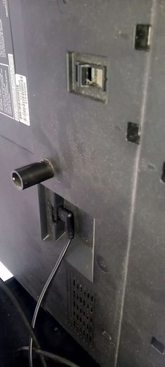 Tv 39 polegadas um lado da tela queimada  - Foto 5