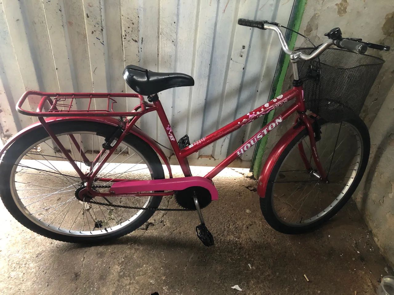 Bicicleta aro 26 feminina com cestinha - Foto 2