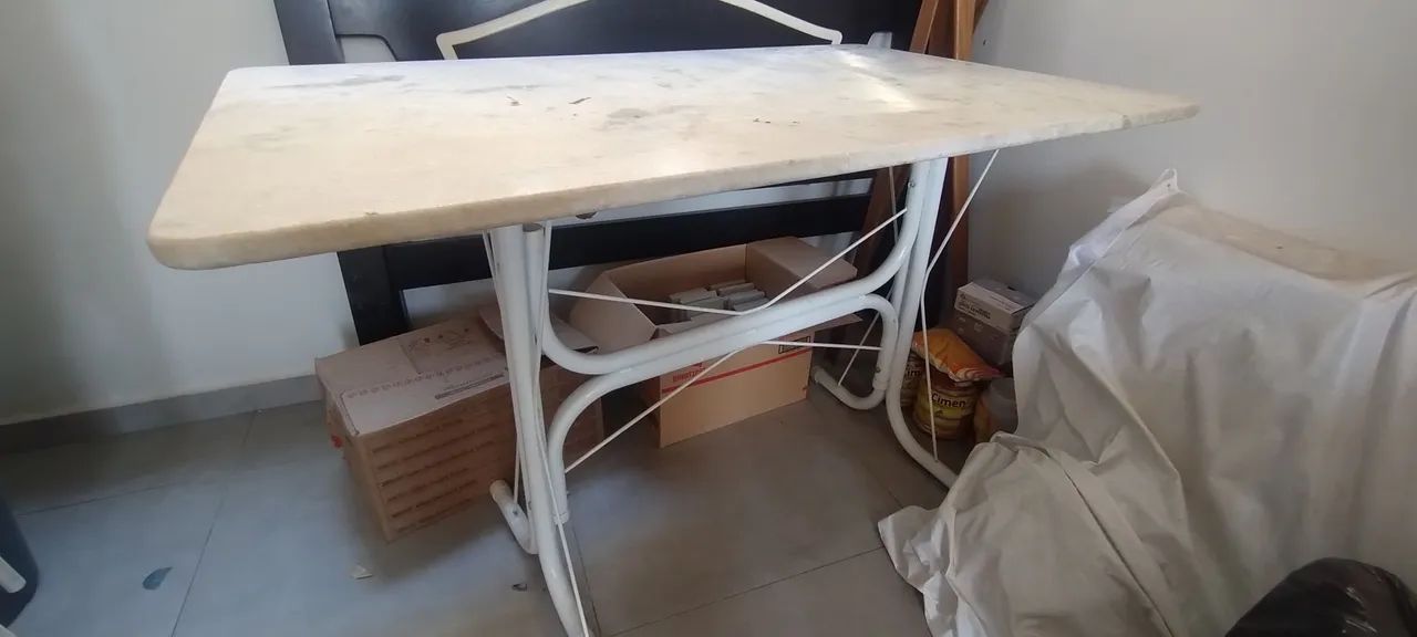 Mesa de mármore 