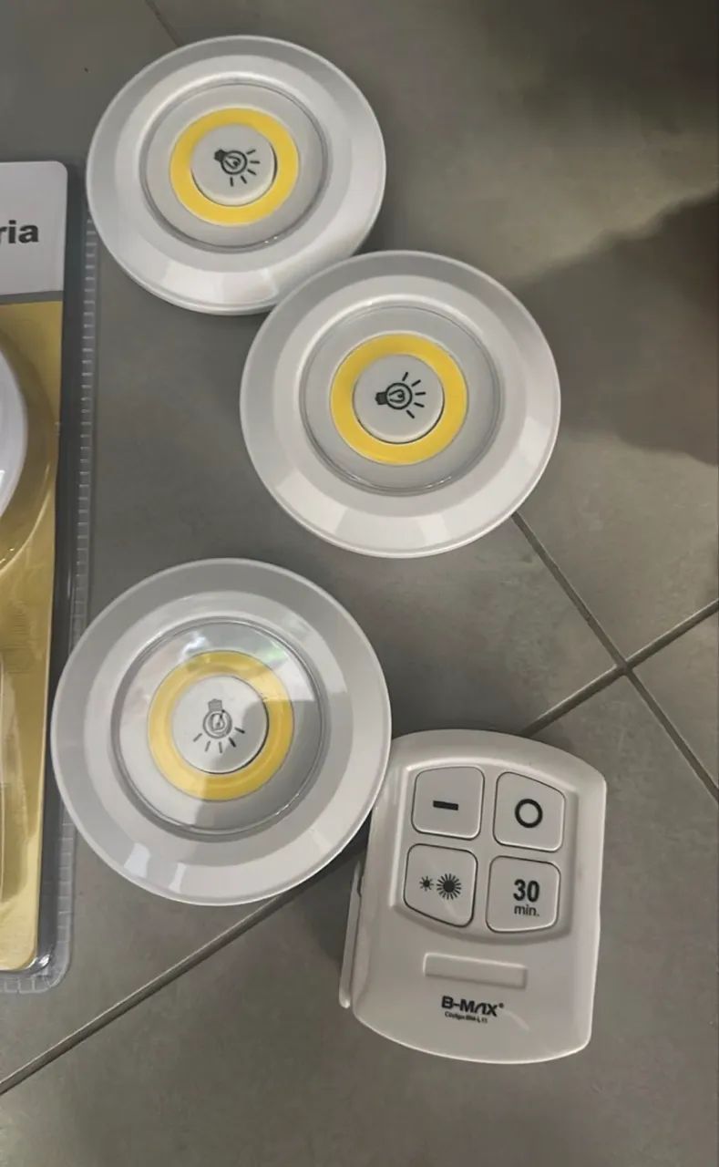 6 luminárias led spot teto ou parede sem fio com controle  - Foto 2