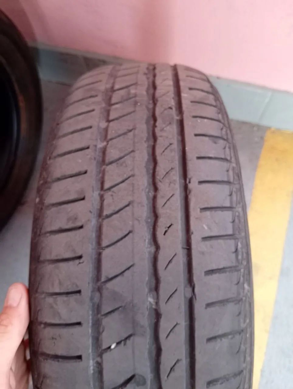 Pneu 175/65 R14 - Foto 3