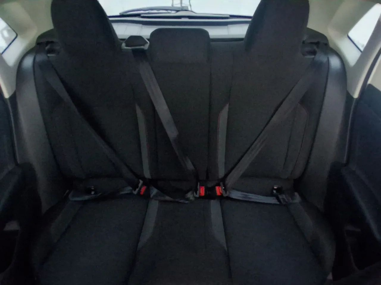 Volkswagen Polo Track 1.0 Flex 12V 5p, foto 18 de 18