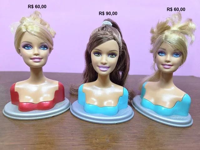 Lote de cabeças de Barbie