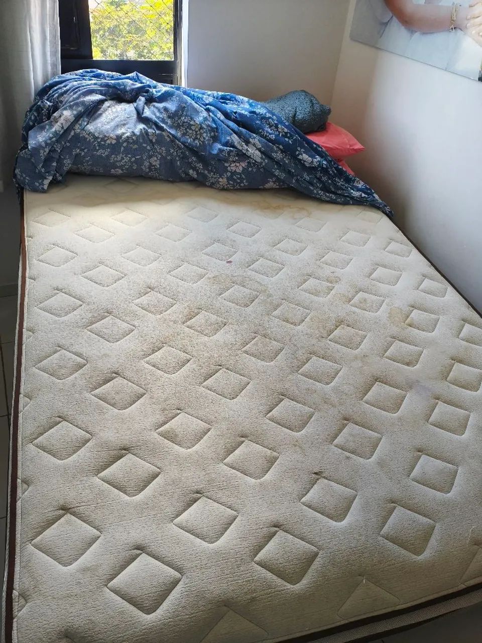 Cama Box Queen