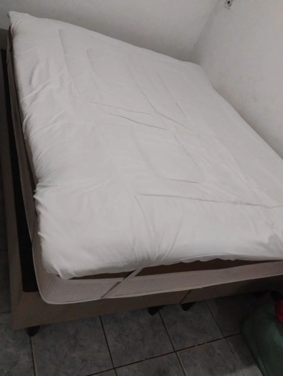 CAMA QUEEN COM PILOOW TOPPER  - Foto 3