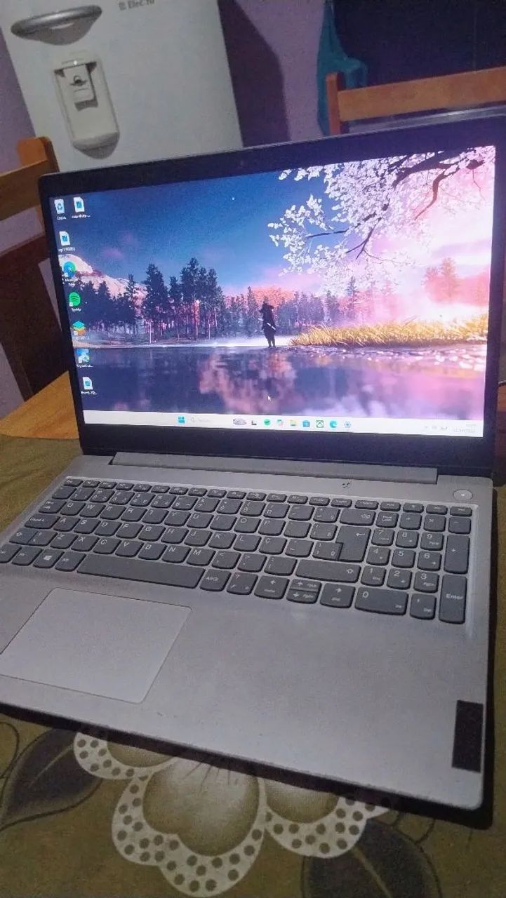 Notebook Lenovo Celeron | nvme 128gb | 4 ram | 2gb GPU compartilhada  - Foto 2