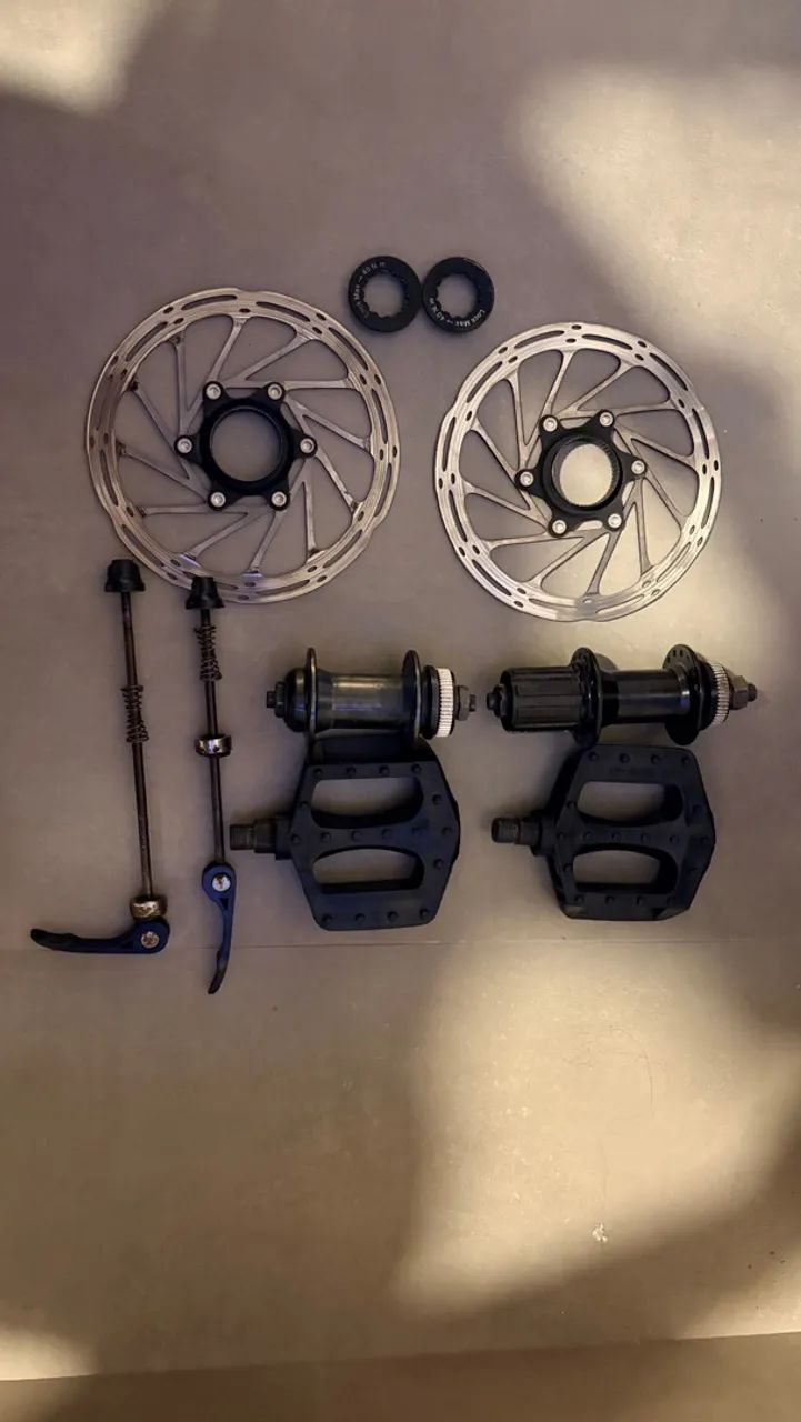 Disco de freio SRAM e cubo 32 furos - Aro 29 