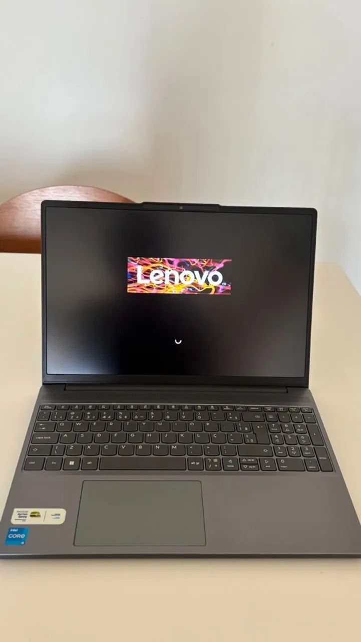 Notebook Lenovo ideaPad Slim 3 i5