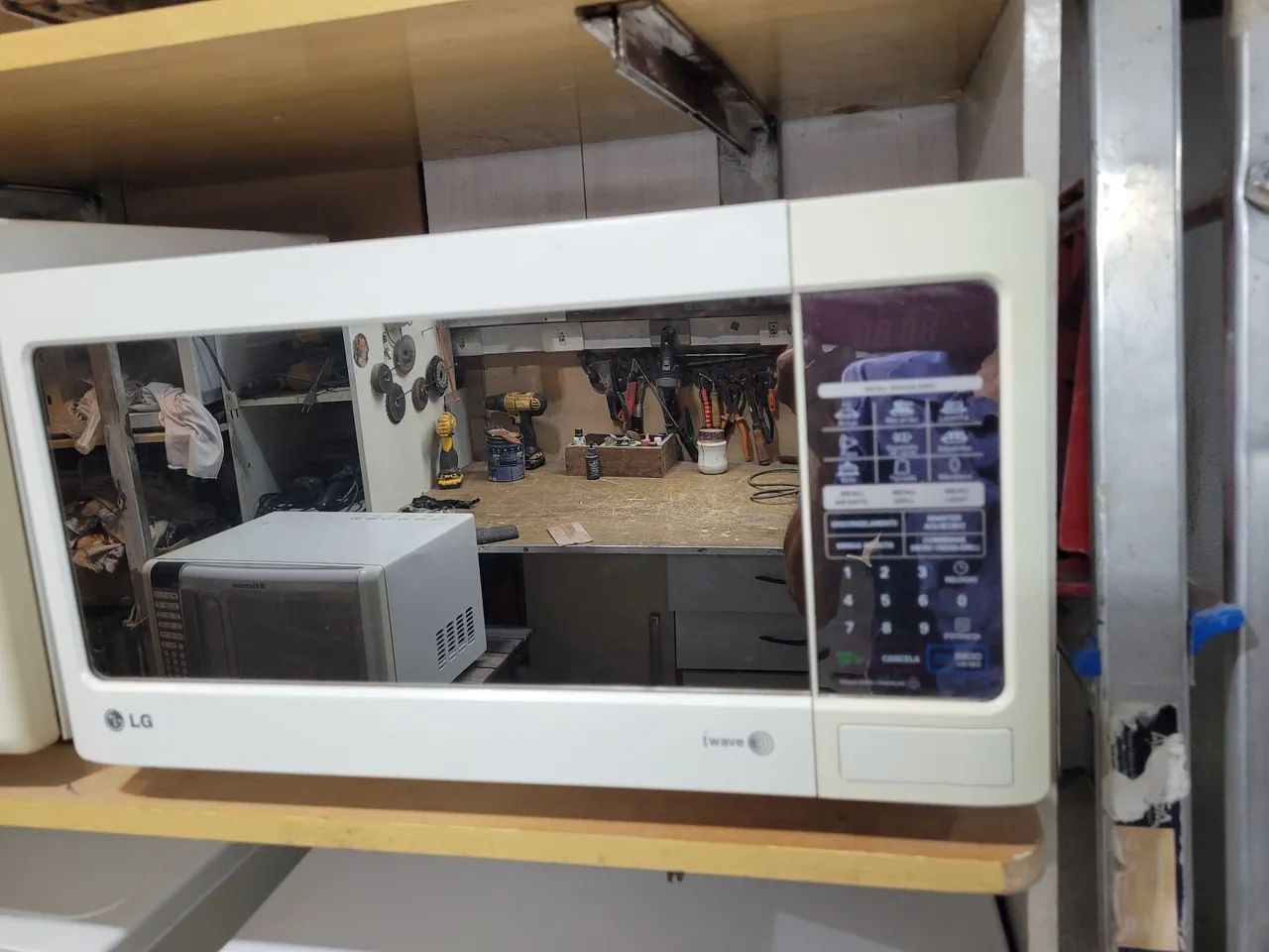 Forno micro-ondas LG 30L usado 127volts  - Foto 4