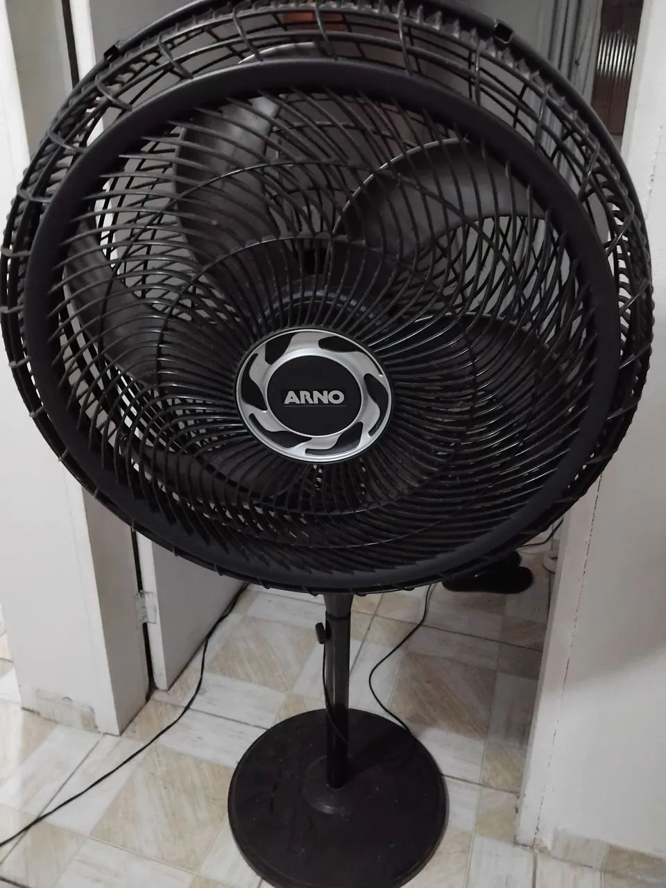 VENDO UM VENTILADOR ARNO