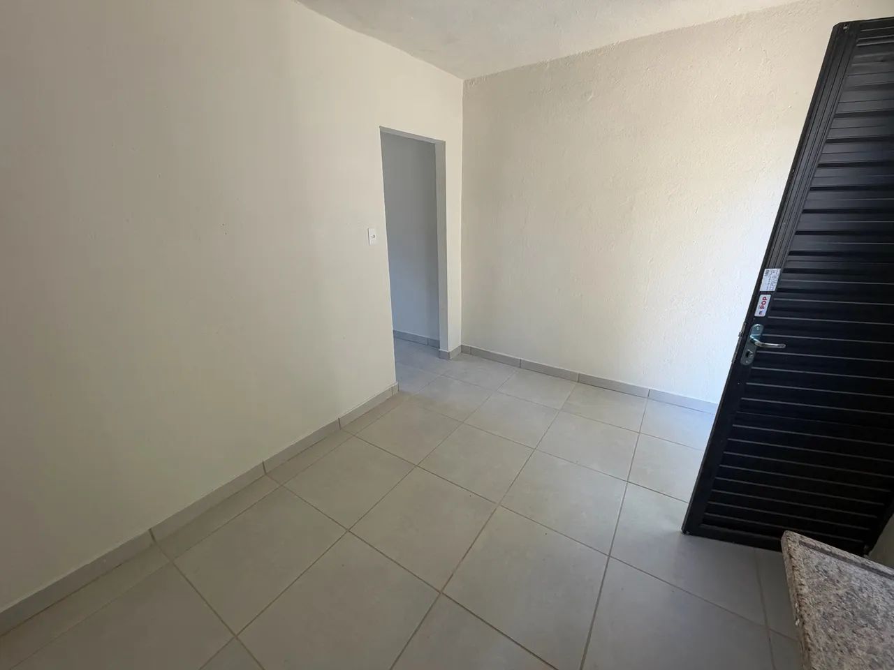 KITNET REFORMADA NO JARDIM ALVORADA - Foto 2