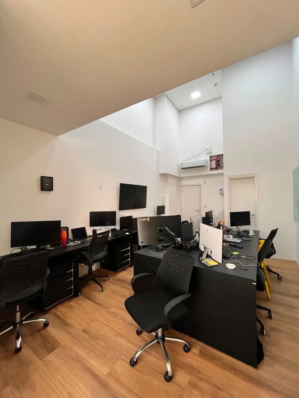 Vendo Sala Comercial com 44m² no Shopping da Ilha