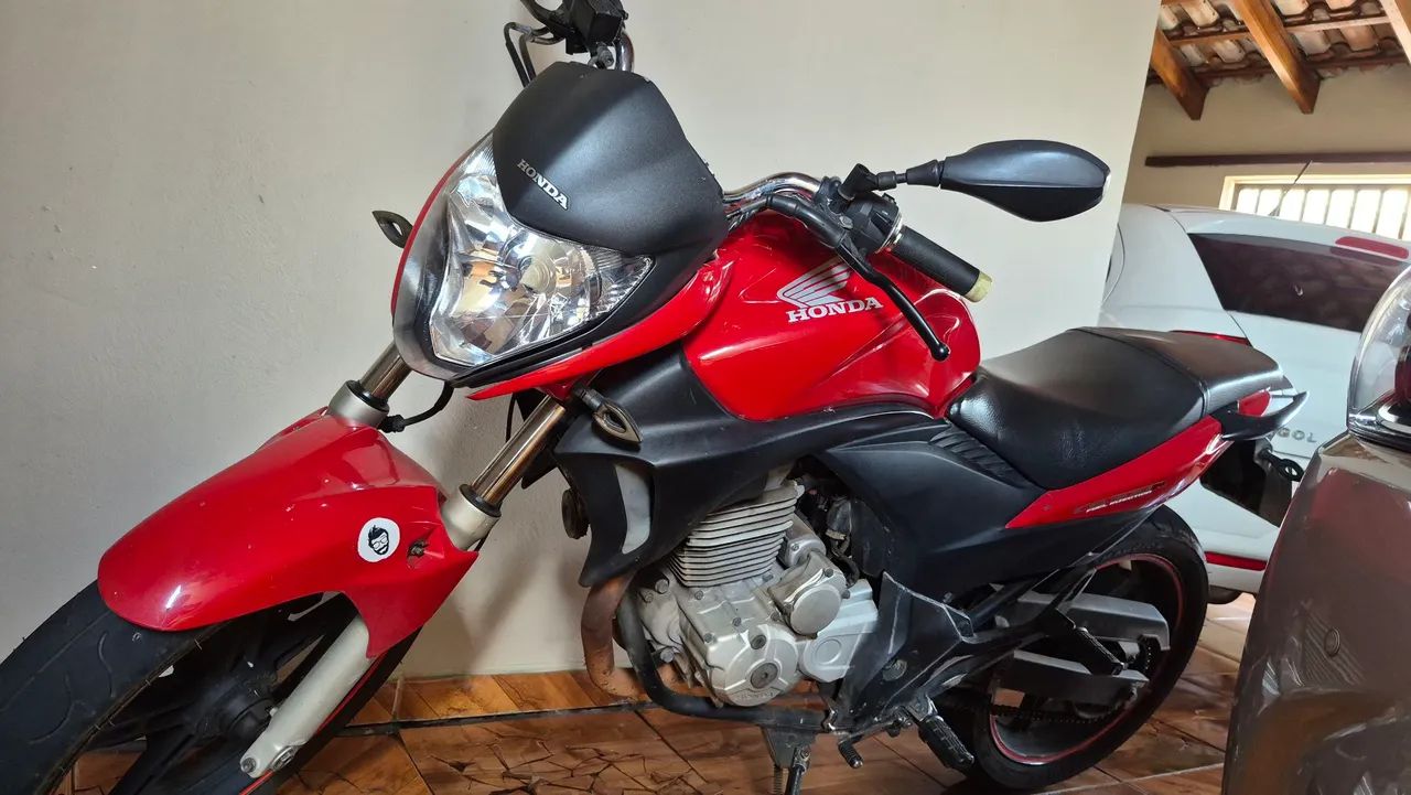 CB300