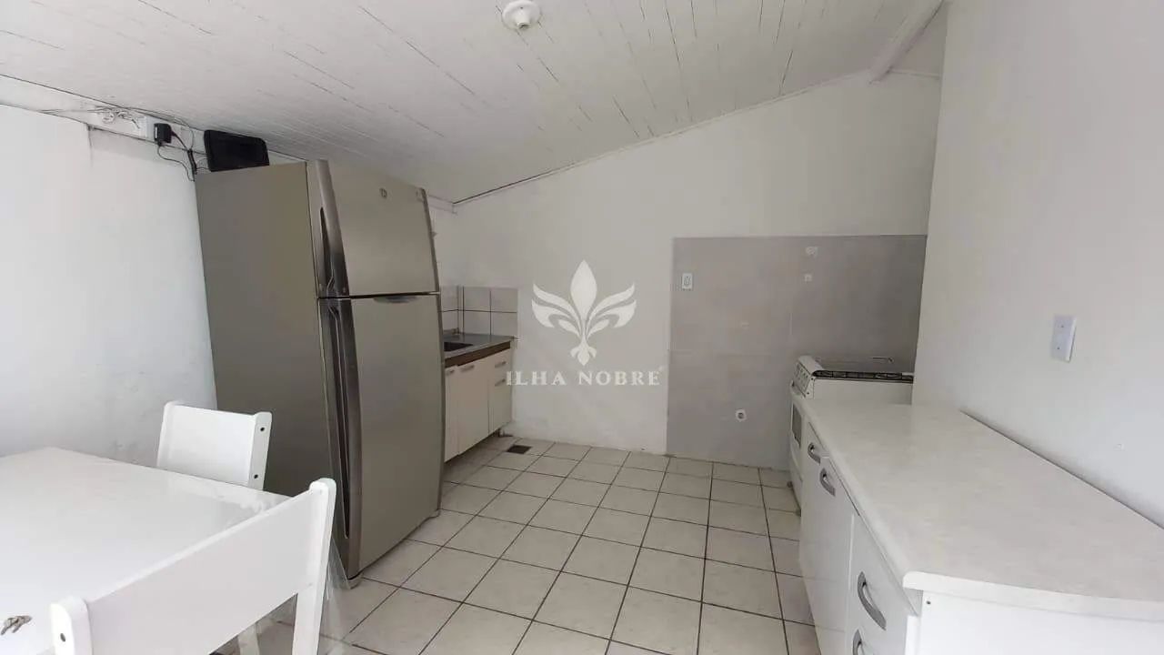 Kitnet mobiliada para aluguel no Centro Florianópolis com 23 m² - Foto 2
