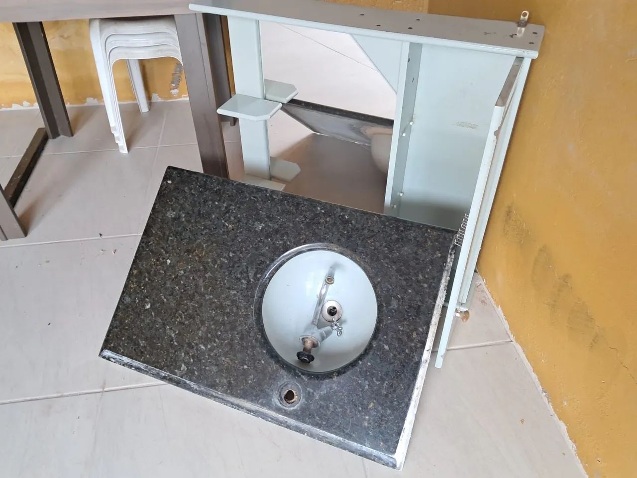 Pia para banheiro e armário  - Foto 2