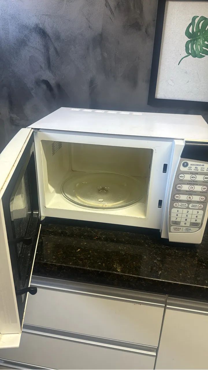 Microondas Electrolux 23 litros  - Foto 4
