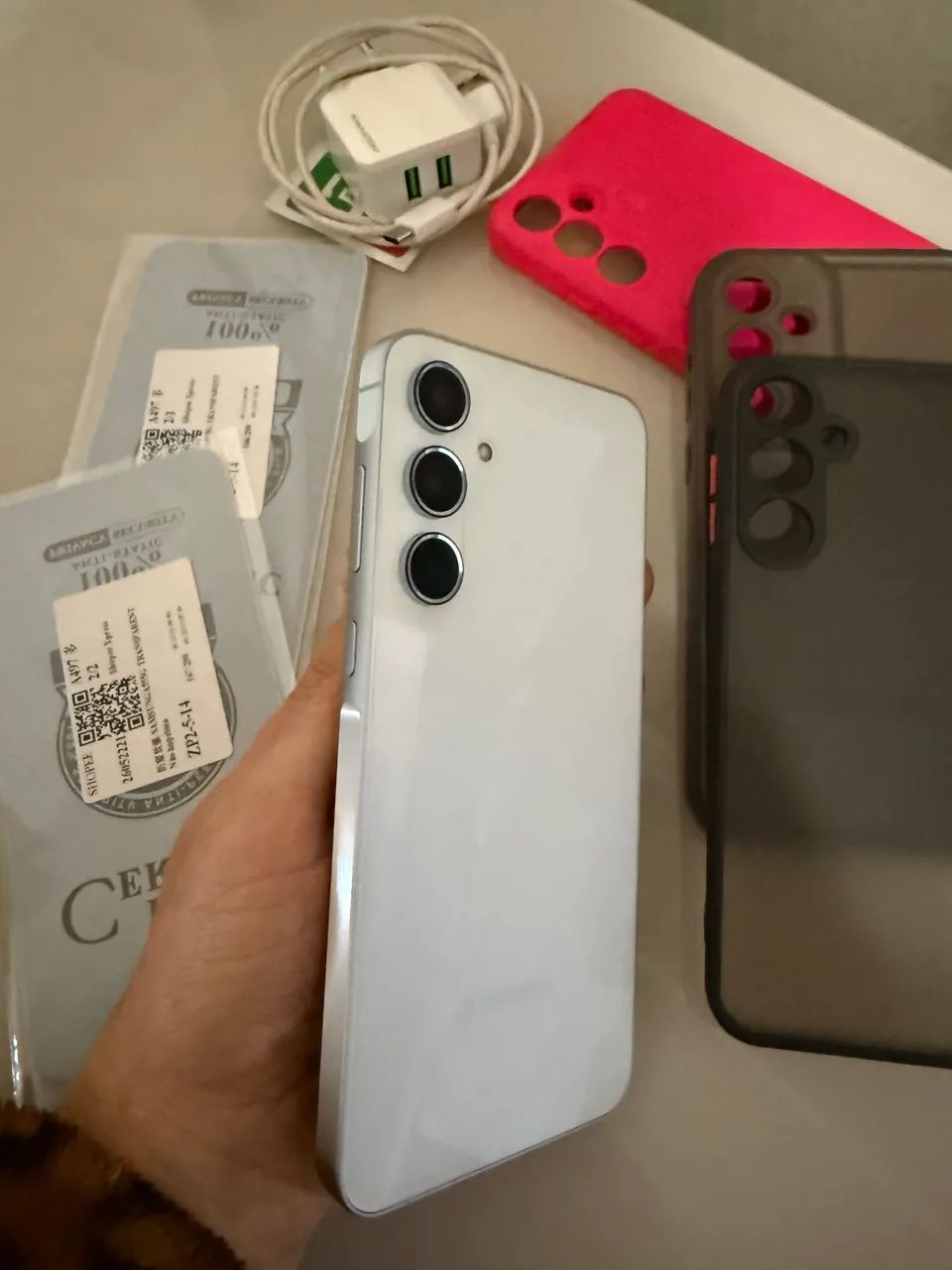 Vendo celular novíssimo 