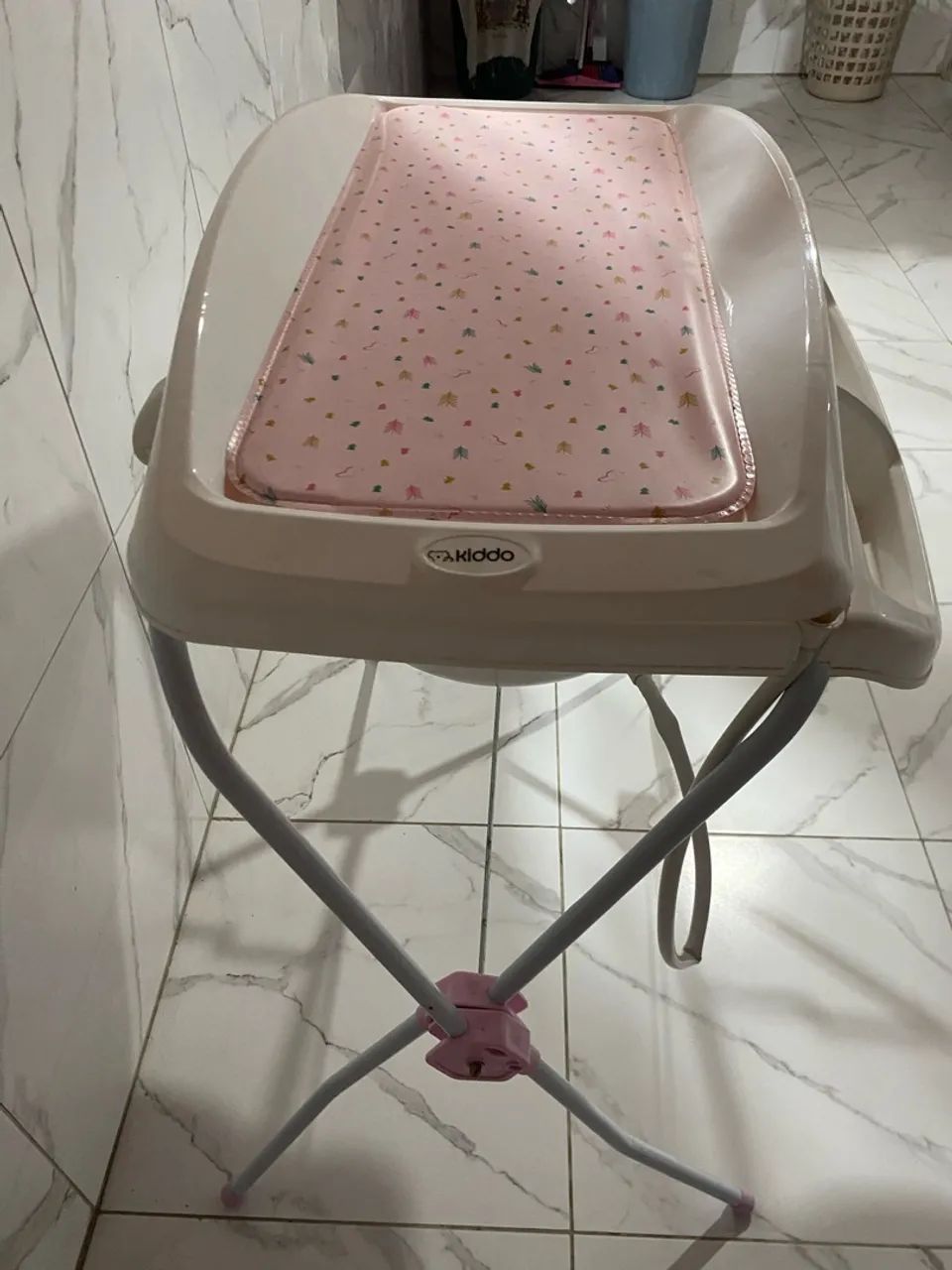 Vendo banheira de bebê da marca Kiddo - Foto 3