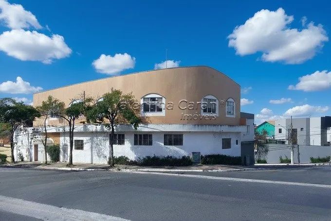 Prédio para venda na Cidade Patriarca.