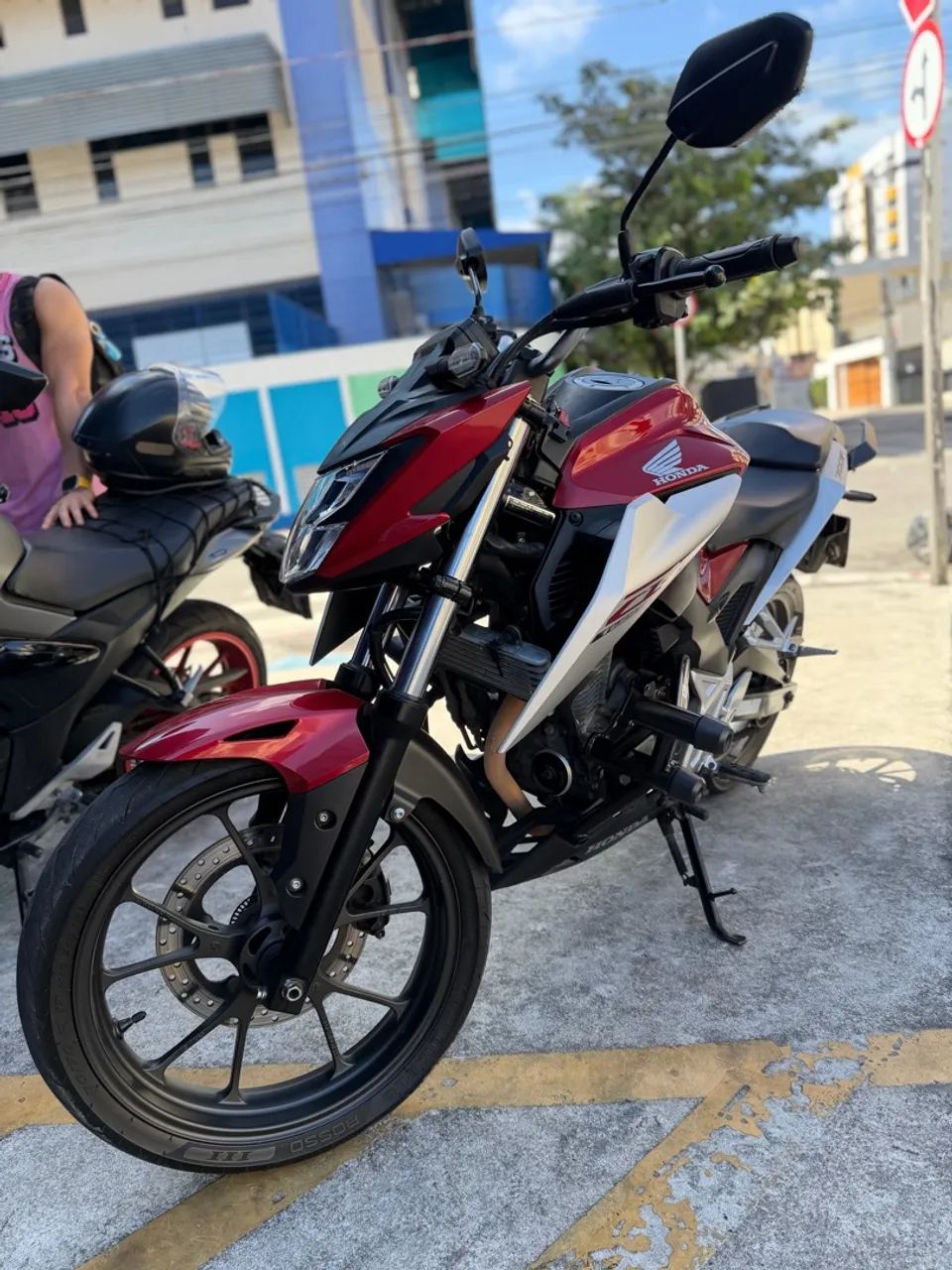 CB TWISTER 300f 2025 - Foto 2
