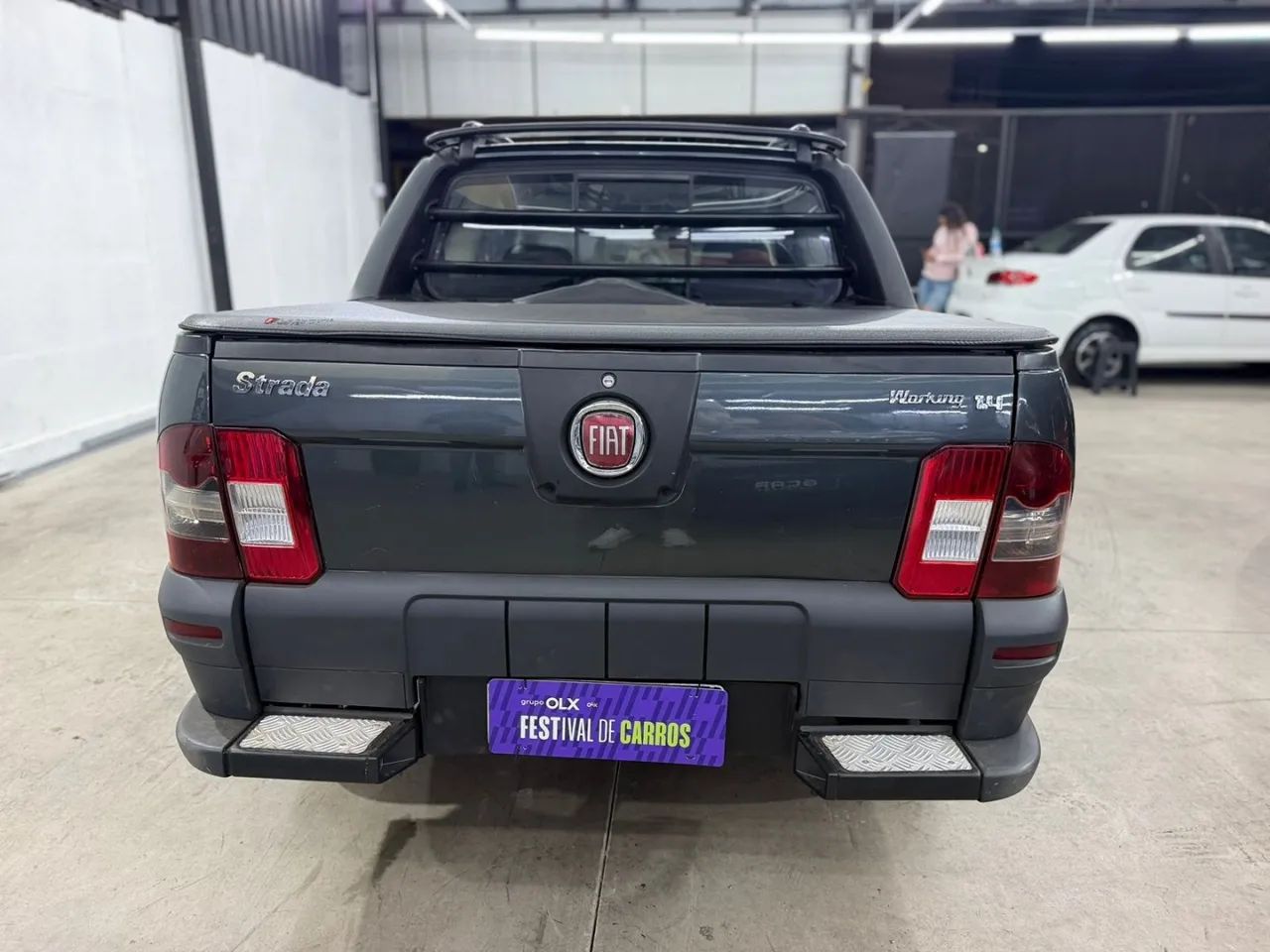 Fiat Strada Working Hard 1.4 Fire Flex 8V CD 2011 - Foto 5