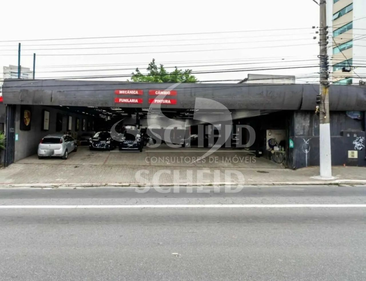 Galpão 850m² na Av. Interlagos para venda..