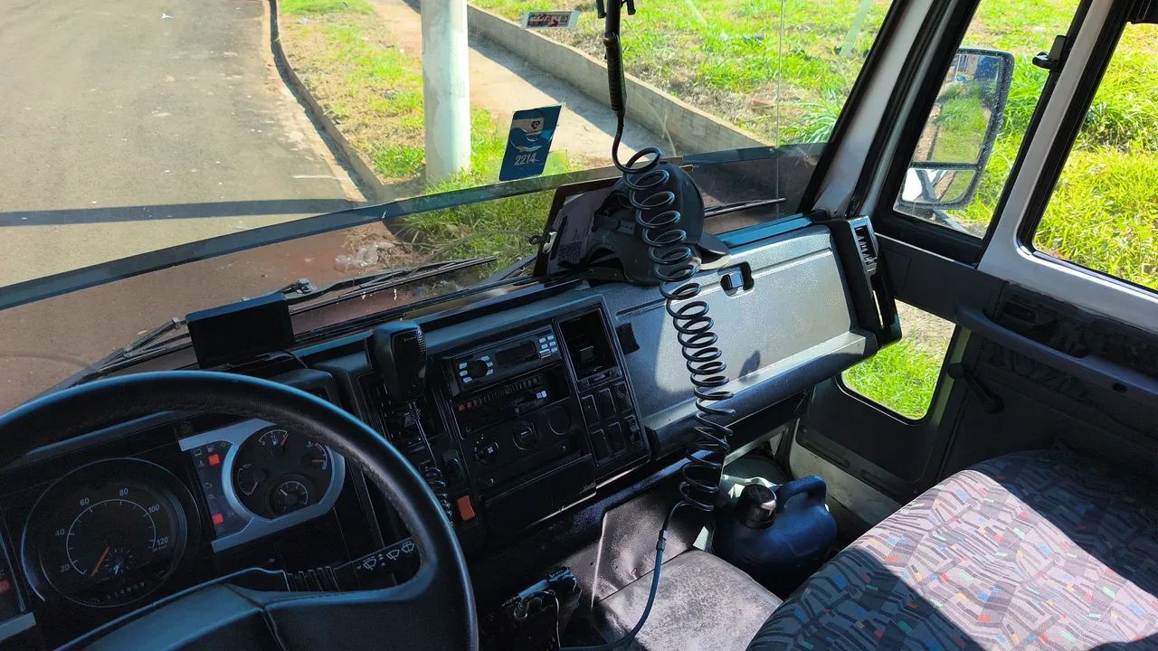 Ford Cargo 815N  - Foto 11