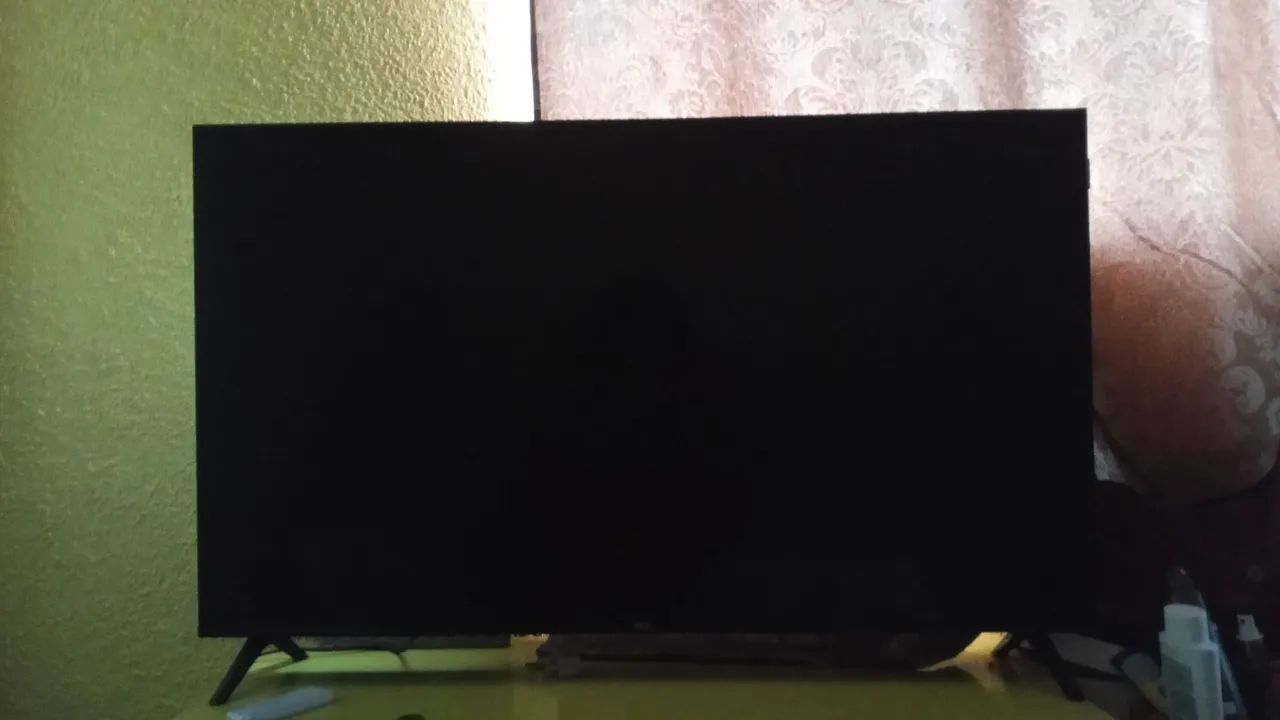 TCL 32 