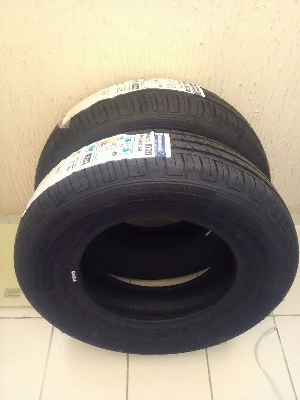 2 PNEUS 175/75/A13 ZERO