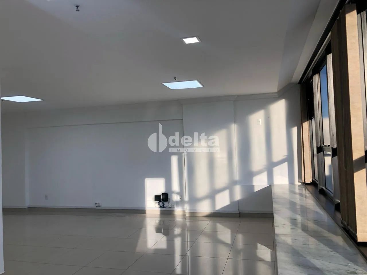 Sala disponível para venda no bairro Centro em Uberlândia-MG. - Foto 5