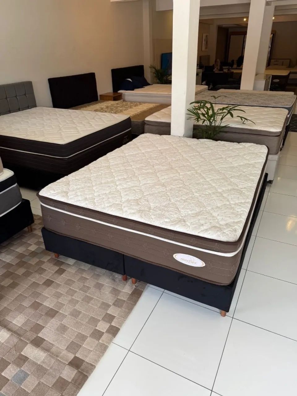 Colchão MAXFLEX QUEEN TOP SEMINOVO - Entrego! 