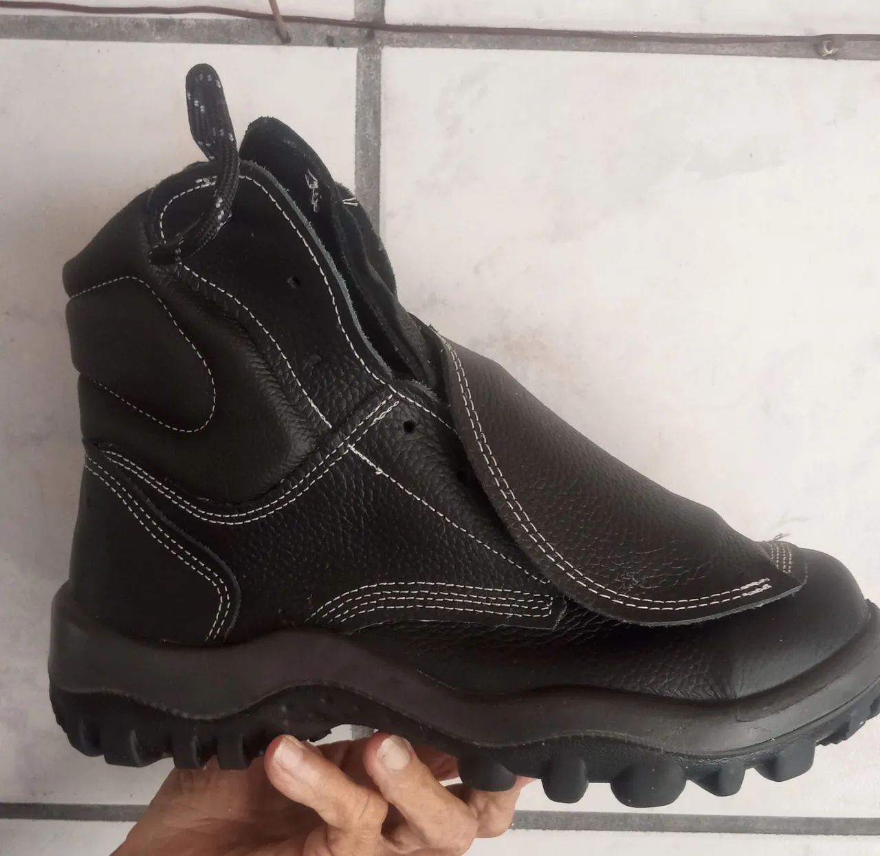 Bota masculina manobreiro 