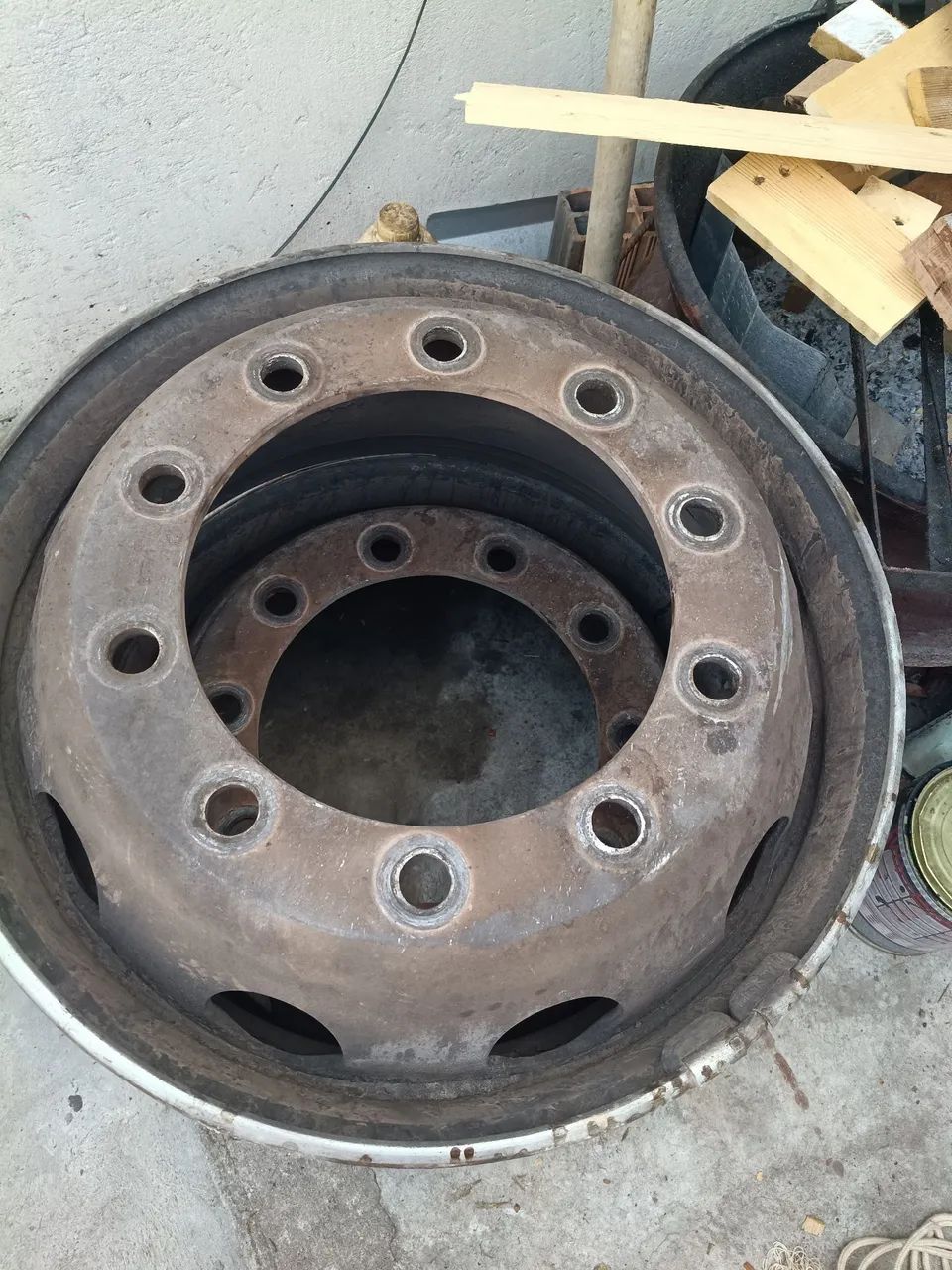 2 roda de ferro. - Foto 3