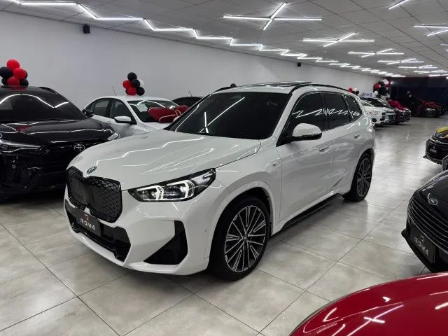 BMW IX1 Xdrive 30 M Sport (elétrico) 2025